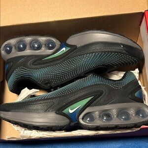 Nike Men's Green / Black Air max DN. Size 12